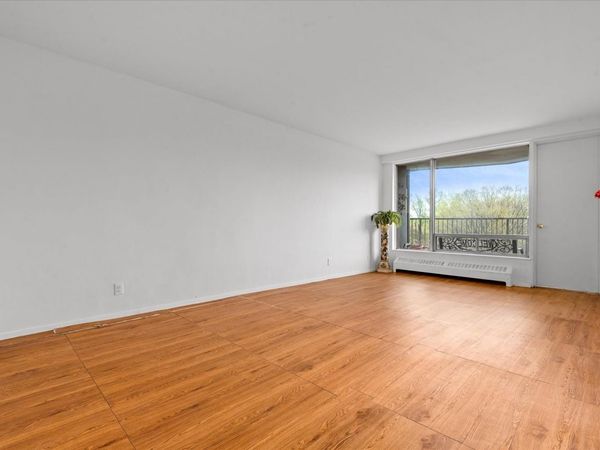 90-60 Union Turnpike, Unit 9E, Glendale, NY 11385