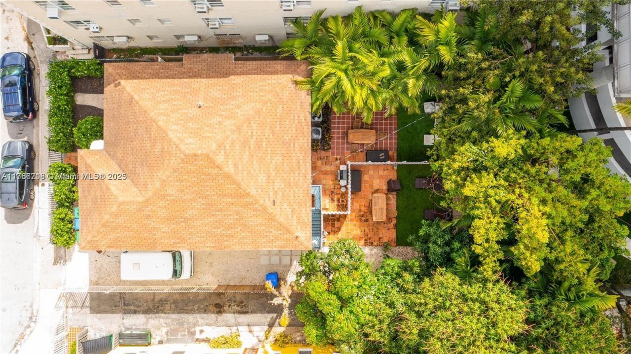 426 NE 26th St, Miami, FL 33137 Photo