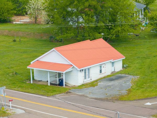 4555 Henderson Rd, Sardis, TN 38371