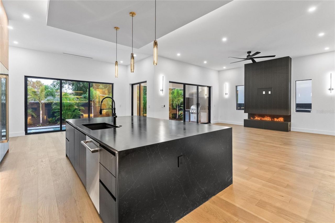 3406 W Arch Street, Tampa, FL 33607 Photo