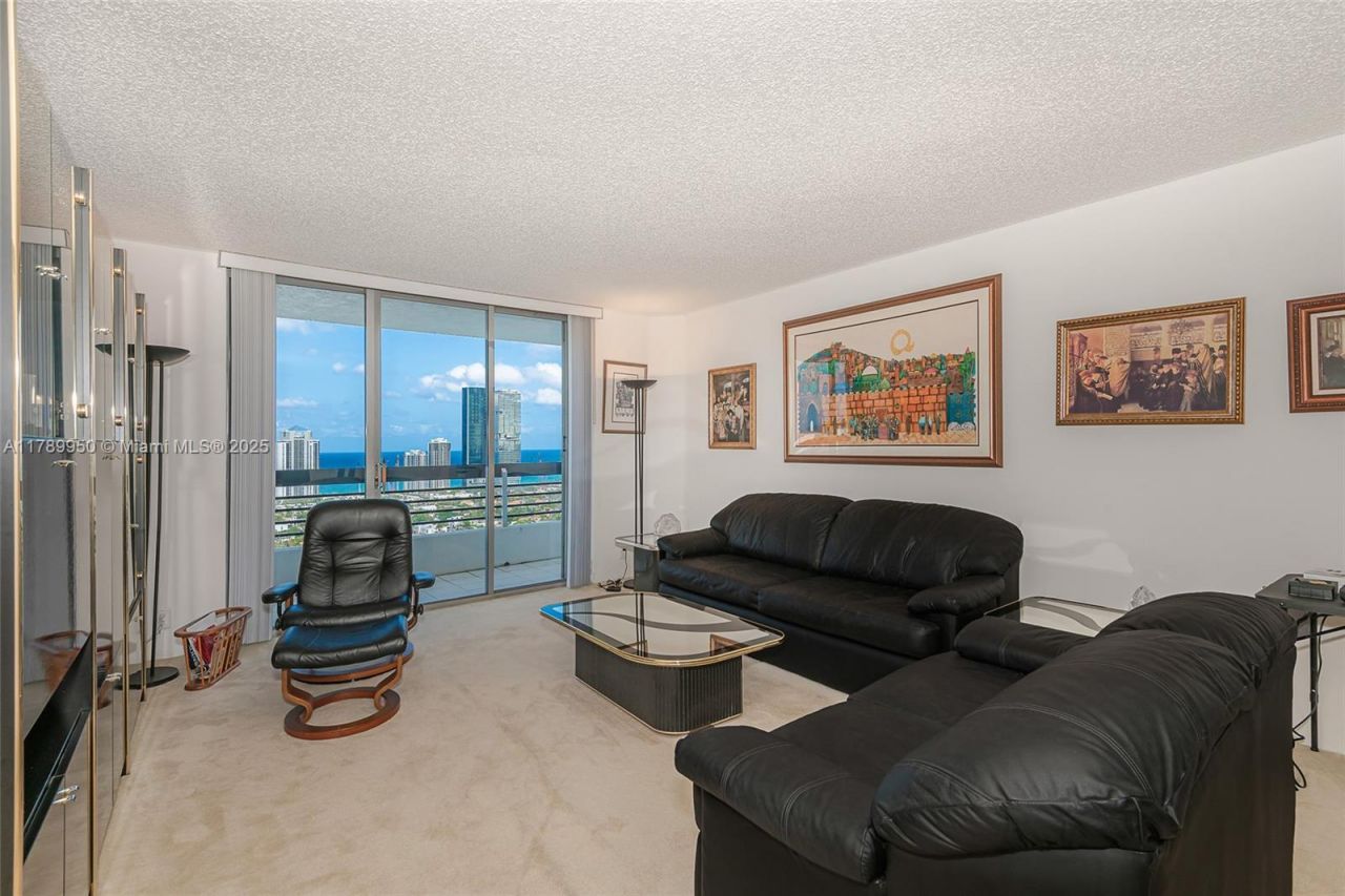 3530 Mystic Pointe Dr, Unit LPH14, Aventura, FL 33180 Photo