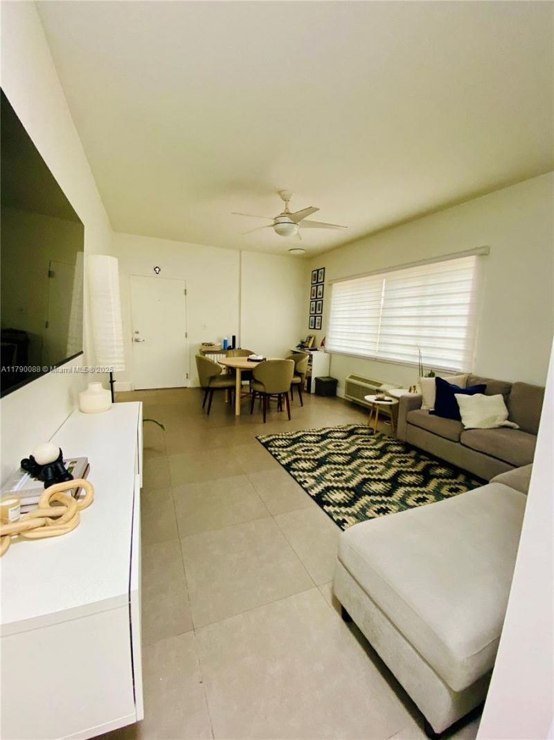 200 Azure Way, Miami Springs, FL 33166 Photo