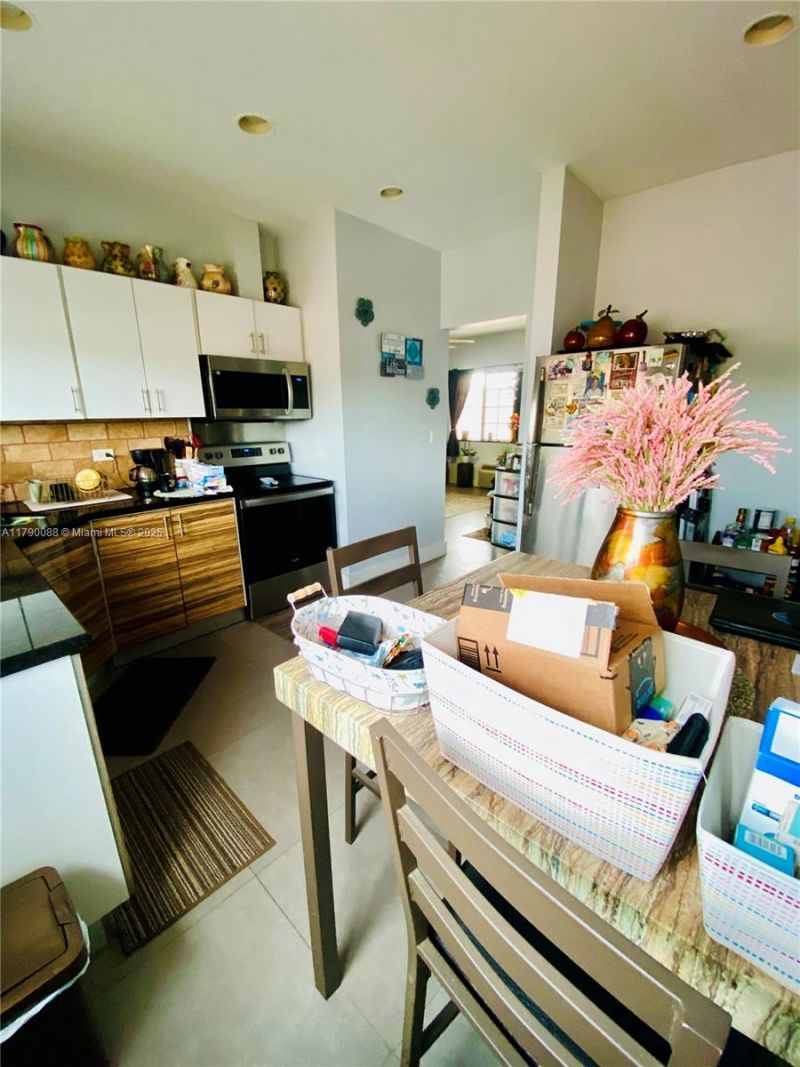 200 Azure Way, Miami Springs, FL 33166 Photo