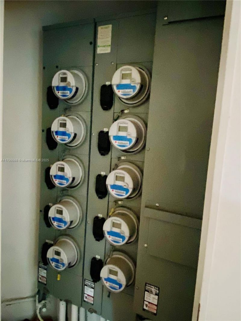 200 Azure Way, Miami Springs, FL 33166 Photo