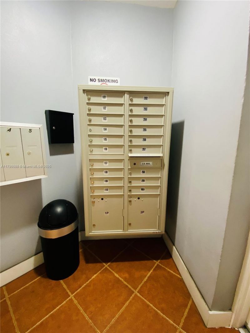 200 Azure Way, Miami Springs, FL 33166 Photo