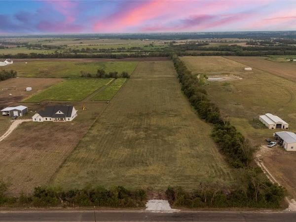 8153 Prairie Chapel Road, Crawford, TX 76638