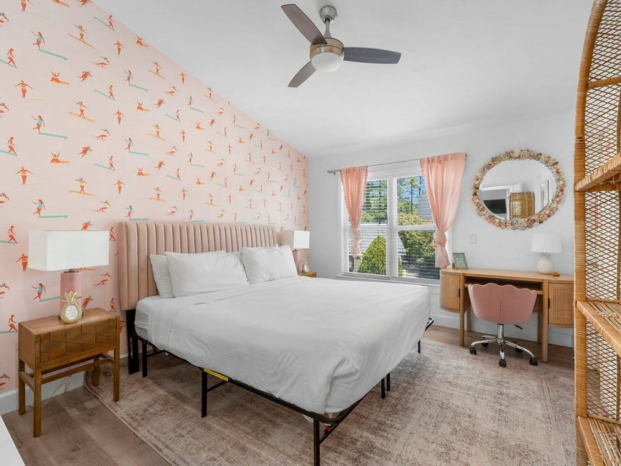 Property Image 100