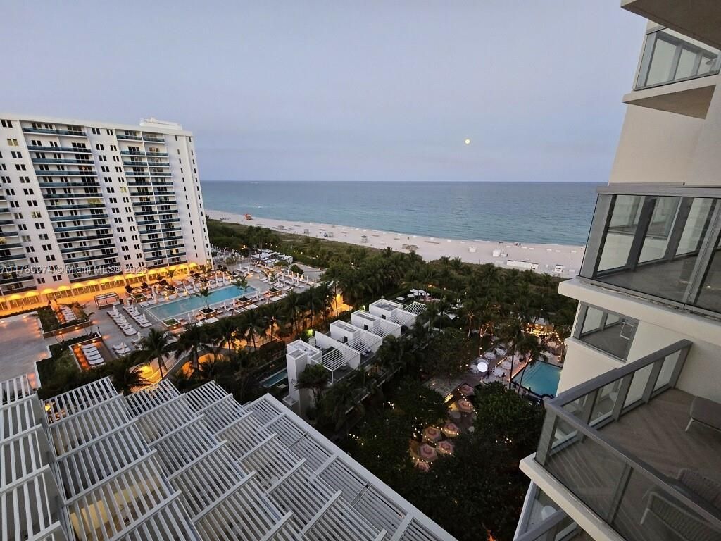 2201 Collins Ave, Unit 1215, Miami Beach, FL 33139 Photo