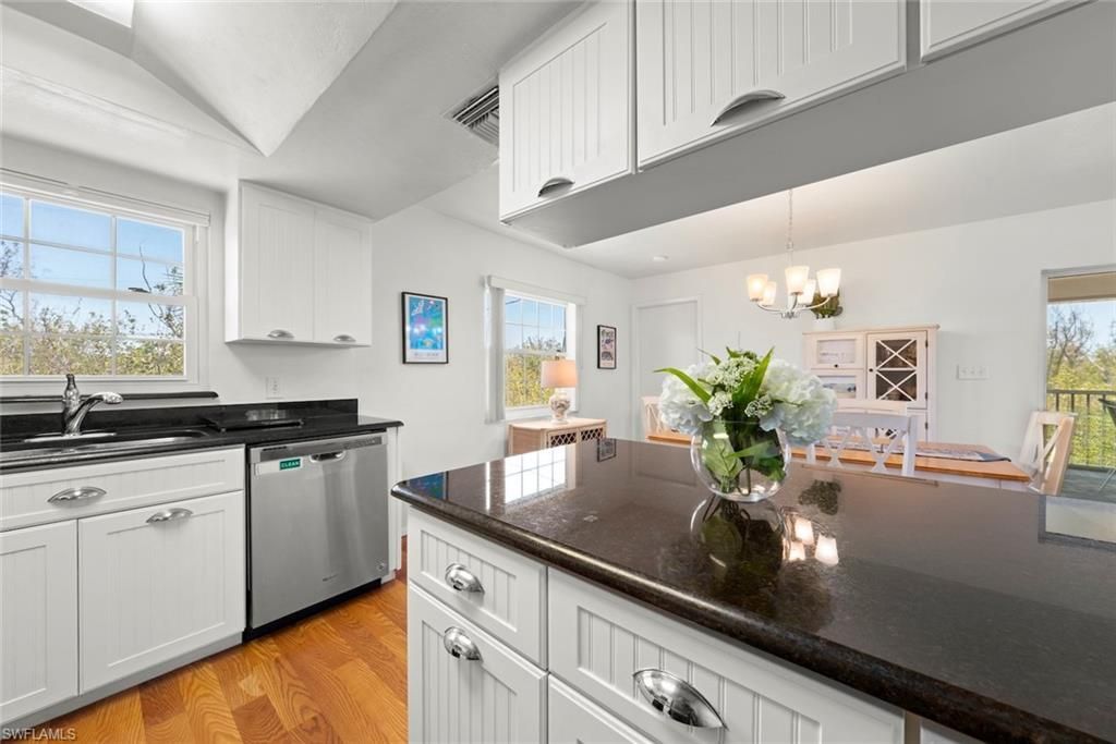 490 Marian Rd, Sanibel, FL 33957 Photo