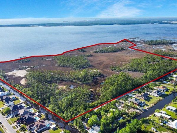 000 Bingoose Lane, Lynn Haven, FL 32444