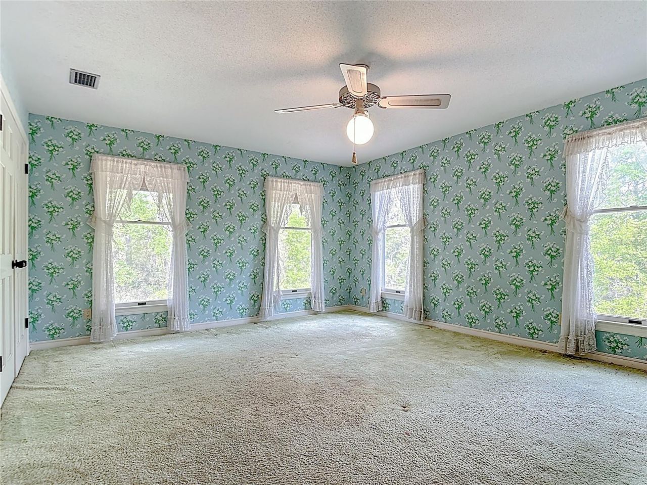 3939 Lake Erie Road, Groveland, FL 34736 Photo