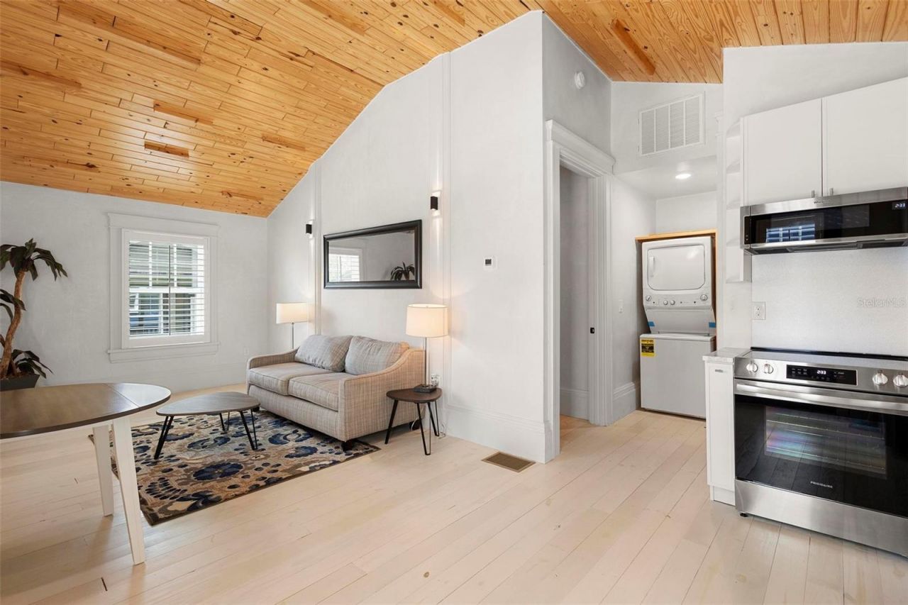 1521 E Harwood Street, Orlando, FL 32803 Photo