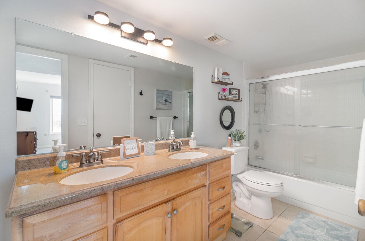 650 N Atlantic Avenue, Unit 105, Cocoa Beach, FL 32931 Photo