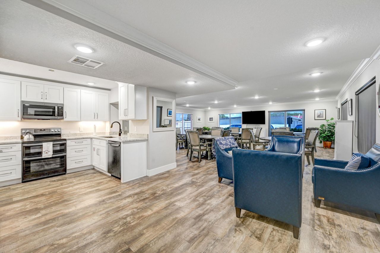 650 N Atlantic Avenue, Unit 105, Cocoa Beach, FL 32931 Photo
