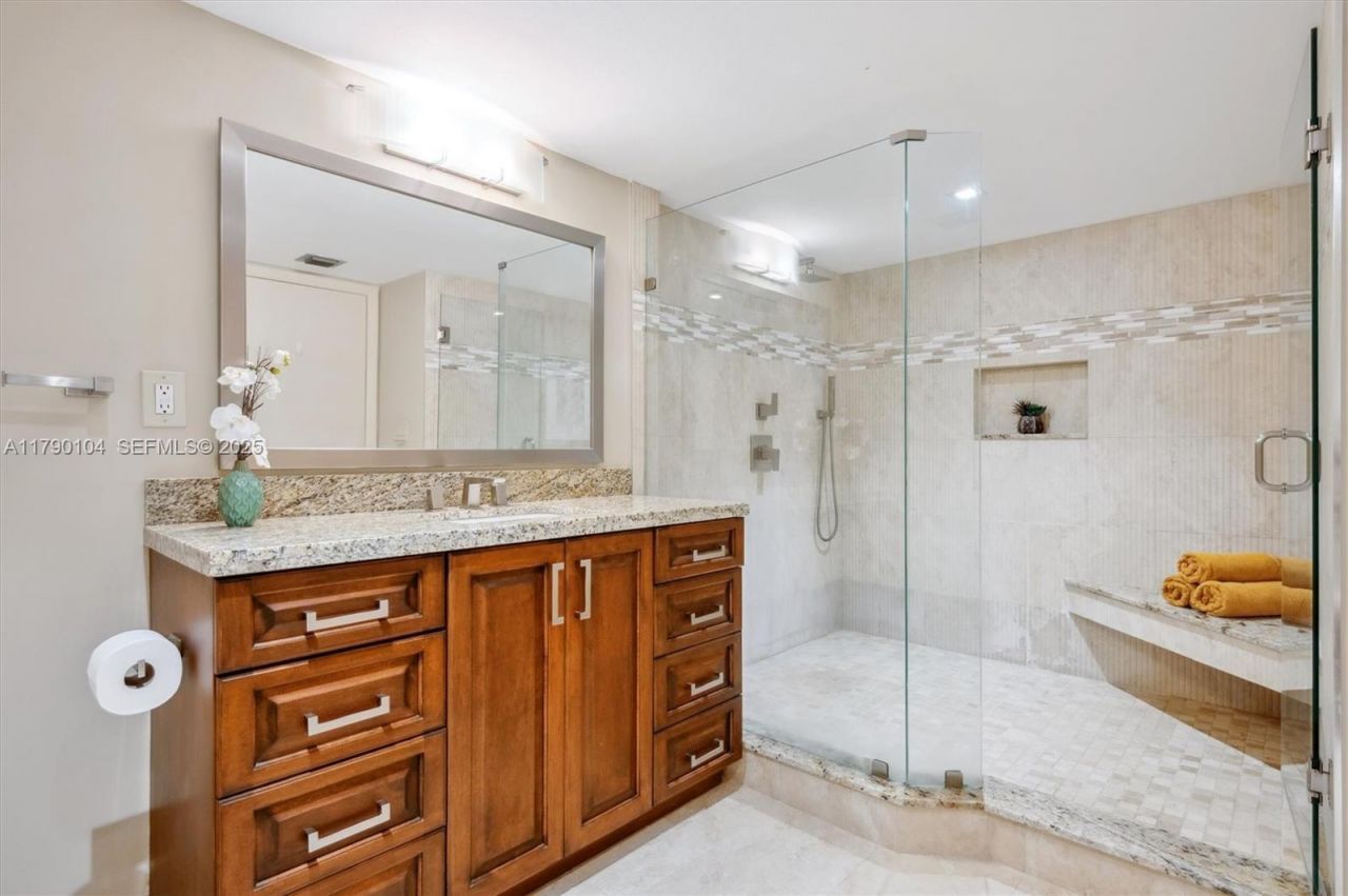 300 Three Islands Blvd, Unit 601, Hallandale Beach, FL 33009 Photo