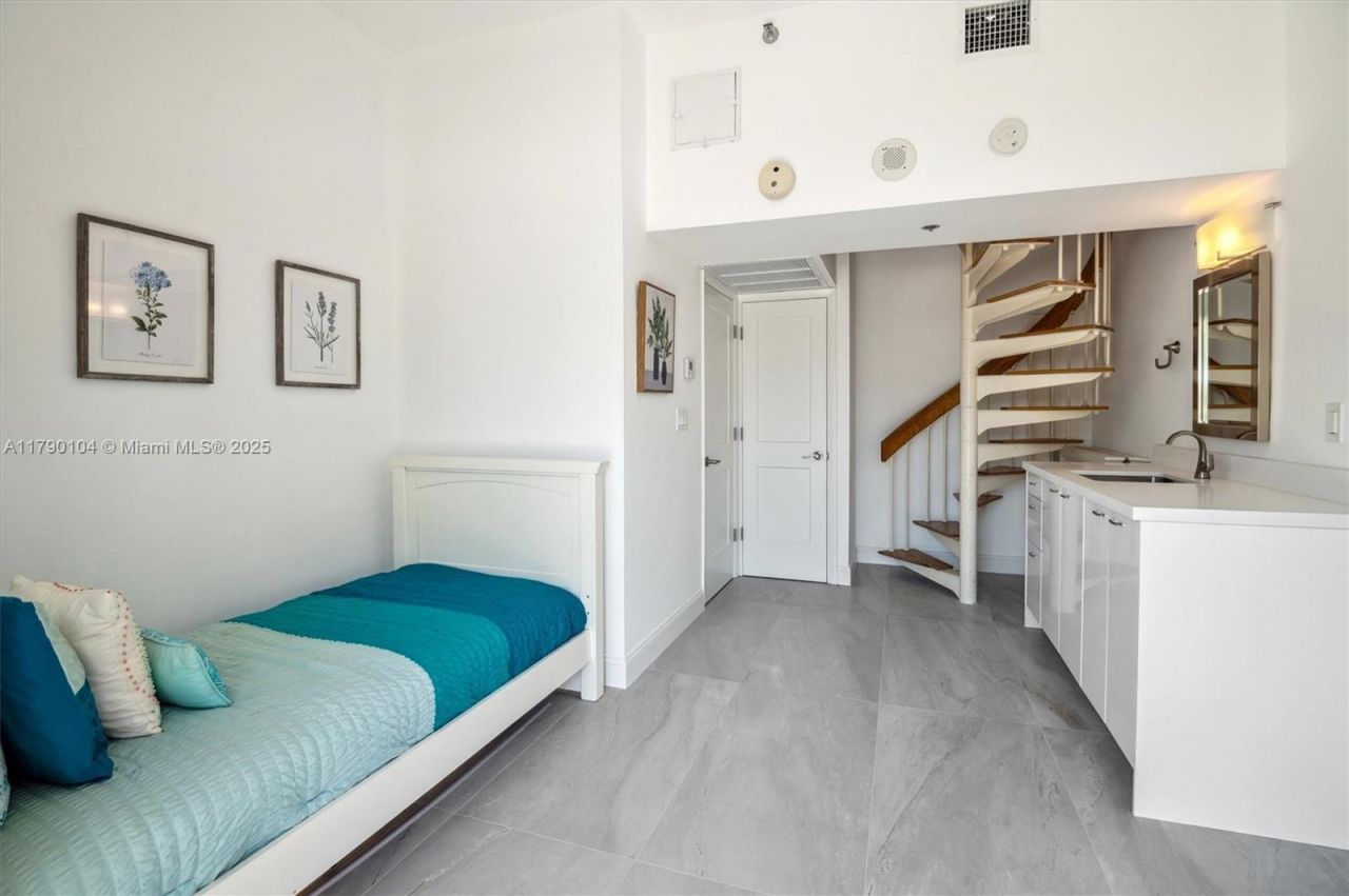 300 Three Islands Blvd, Unit 601, Hallandale Beach, FL 33009 Photo