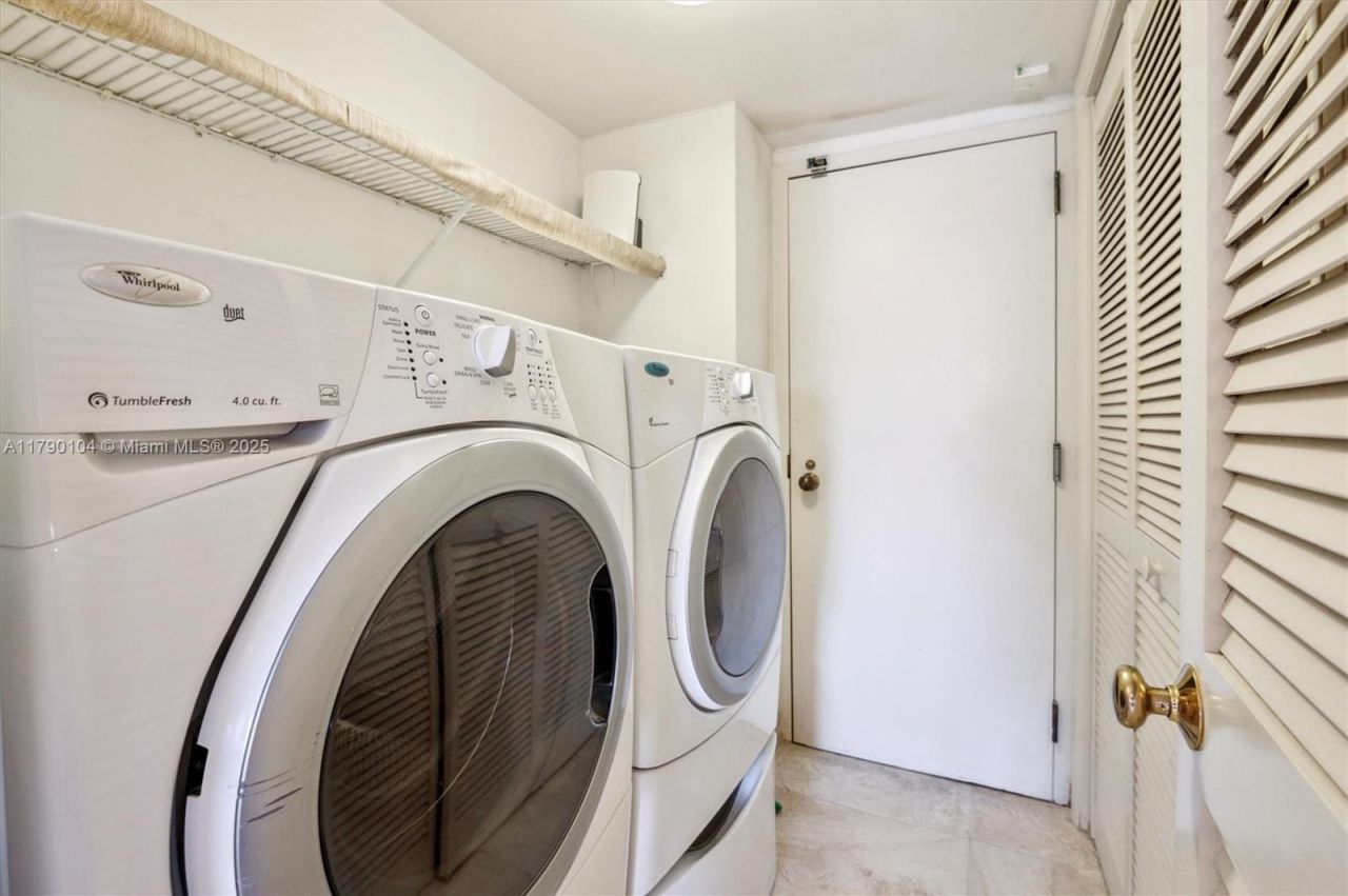 300 Three Islands Blvd, Unit 601, Hallandale Beach, FL 33009 Photo