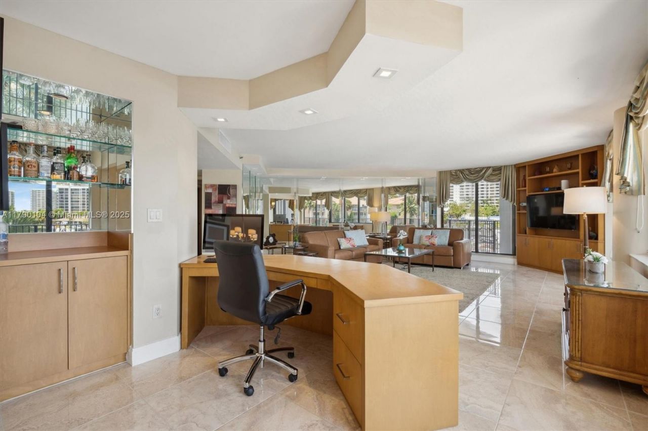 300 Three Islands Blvd, Unit 601, Hallandale Beach, FL 33009 Photo