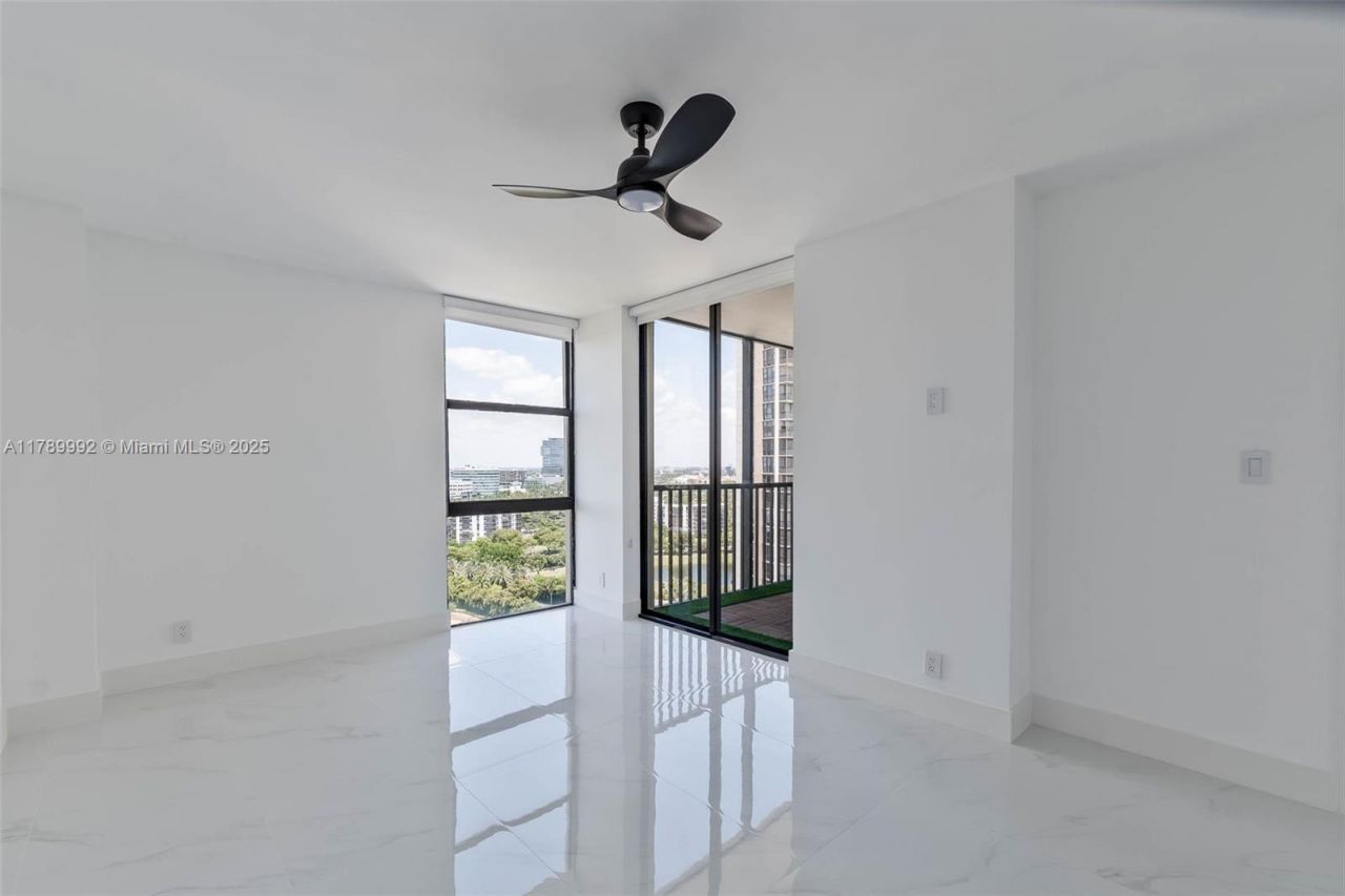 20335 W Country Club Dr, Unit 1902, Aventura, FL 33180 Photo
