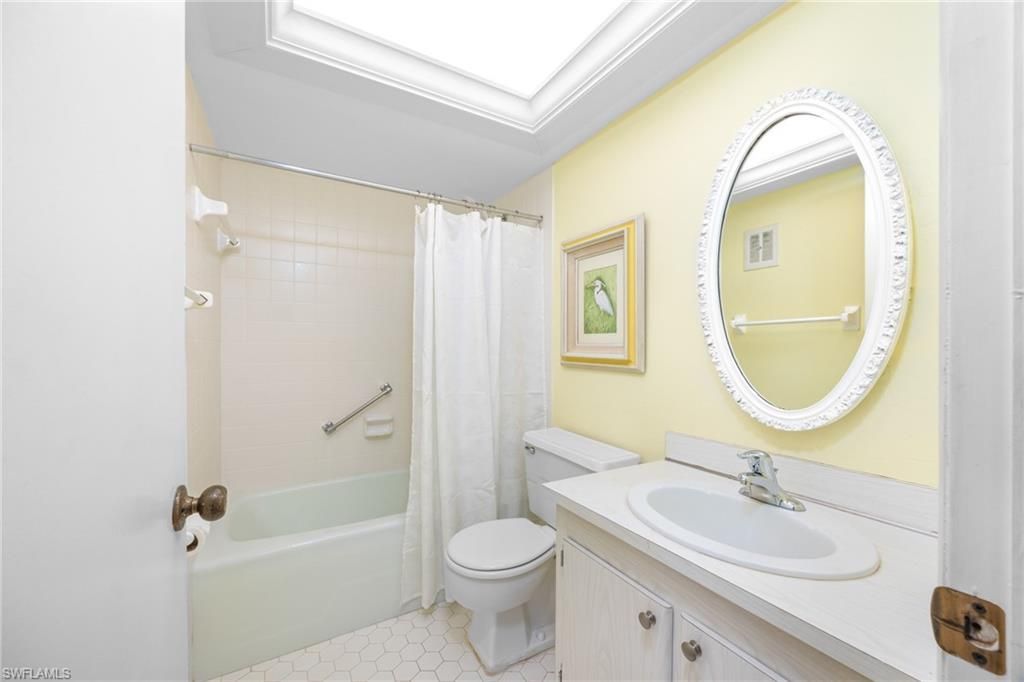 1610 Middle Gulf Dr, Unit A5, Sanibel, FL 33957 Photo