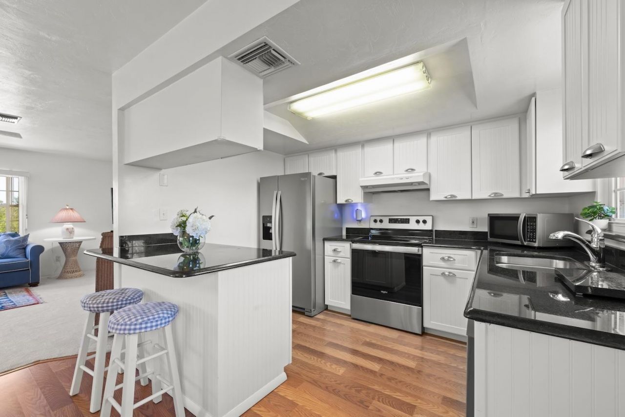 490 Marian Rd, Sanibel, FL 33957 Photo