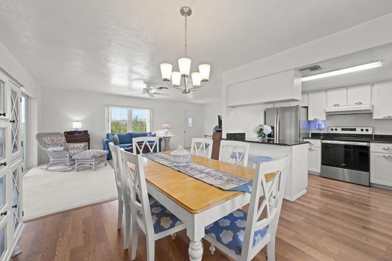 490 Marian Rd, Sanibel, FL 33957 Photo