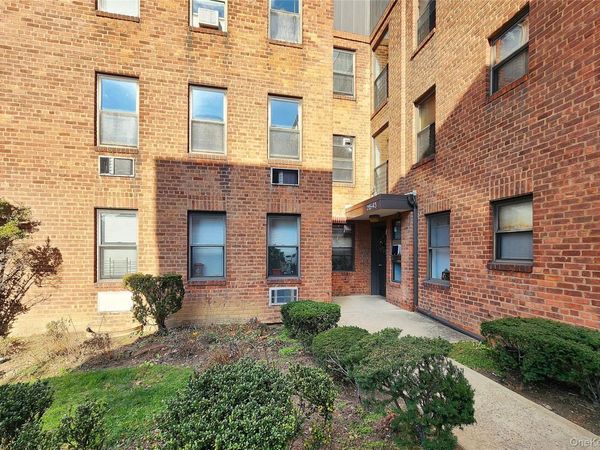 215-43 48th Avenue, Unit 3B, Bayside, NY 11364
