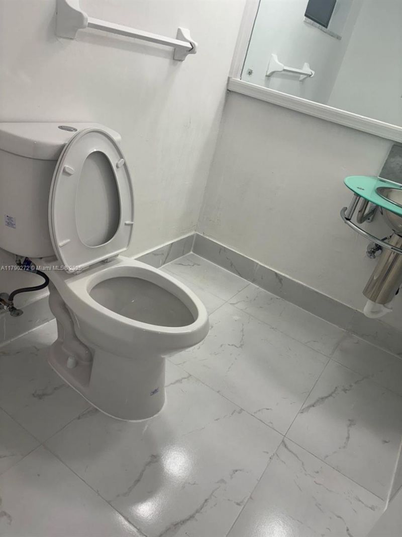 Please Call For Address, Unit 222, Miami, FL 33179 Photo