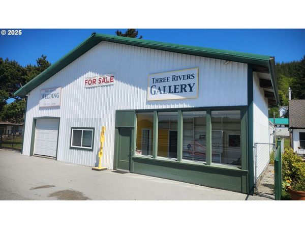 77231 HIGHWAY 101, Gardiner, OR 97441