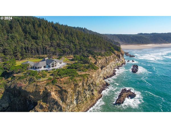 88515 PACIFIC SURF LN, Bandon, OR 97411