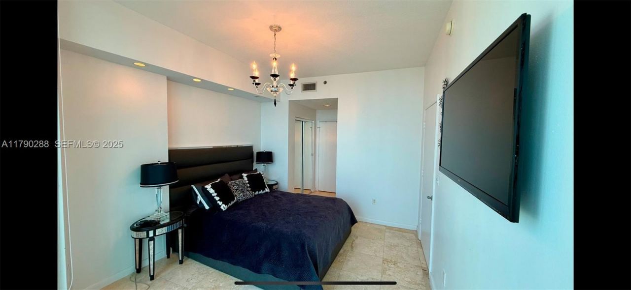 6515 Collins Ave, Unit 1604, Miami Beach, FL 33141 Photo
