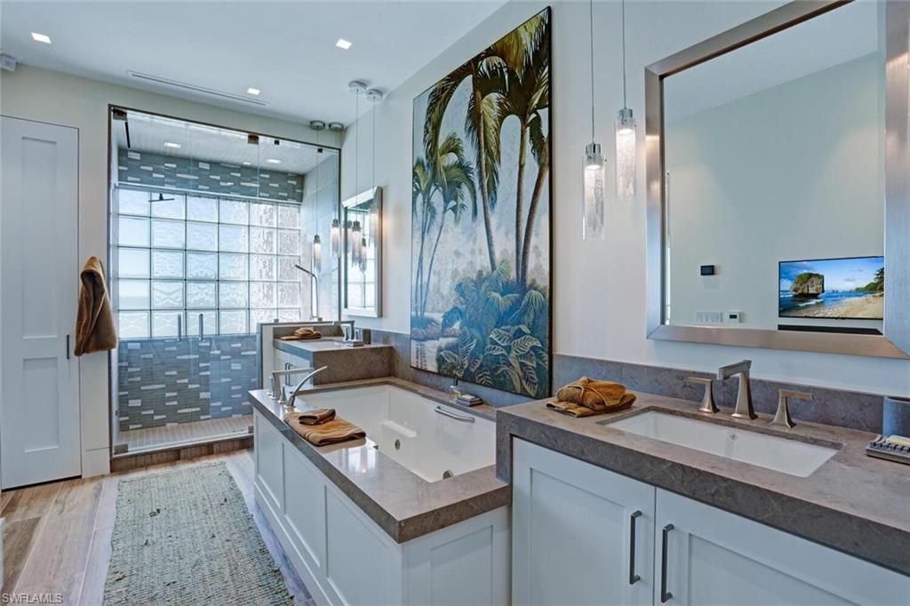 255 Barefoot Beach Blvd, Unit 4, Bonita Springs, FL 34134 Photo