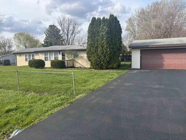 1308 Van Stone Drive, MACHESNEY PARK, IL 61115