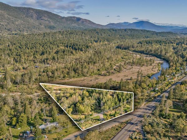 100 Burch Drive, Cave Junction, OR 97523