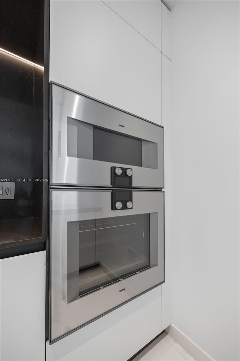 300 Biscayne Blvd Way, Unit 1102, Miami, FL 33131 Photo