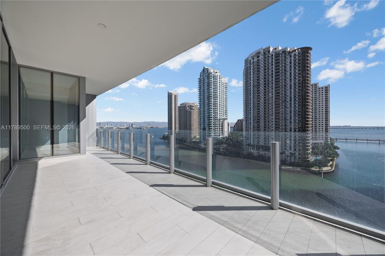 300 Biscayne Blvd Way, Unit 1102, Miami, FL 33131 Photo