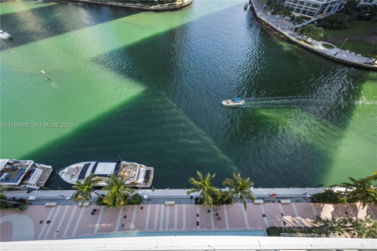 300 Biscayne Blvd Way, Unit 1102, Miami, FL 33131 Photo