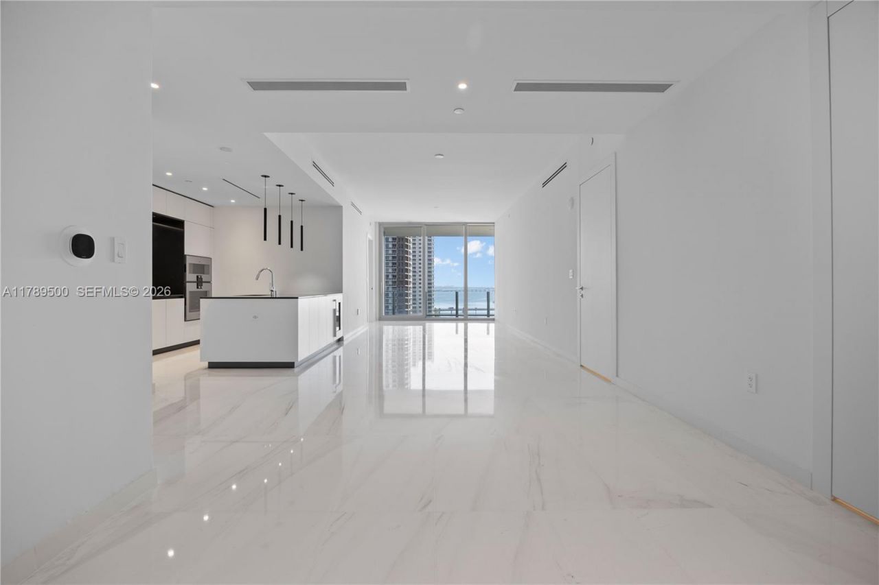 300 Biscayne Blvd Way, Unit 1102, Miami, FL 33131 Photo