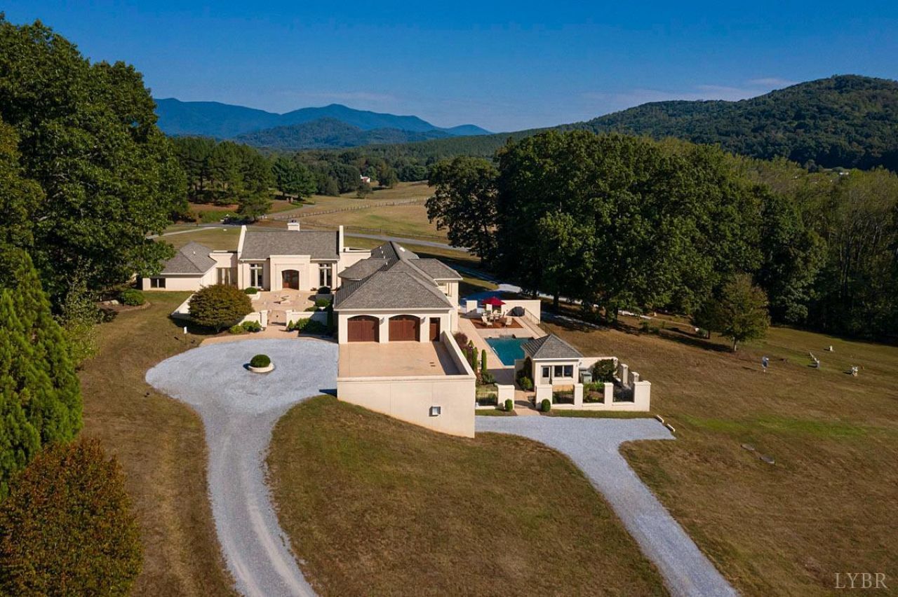 1209 Sycamore Creek Drive, Goode, VA 24556