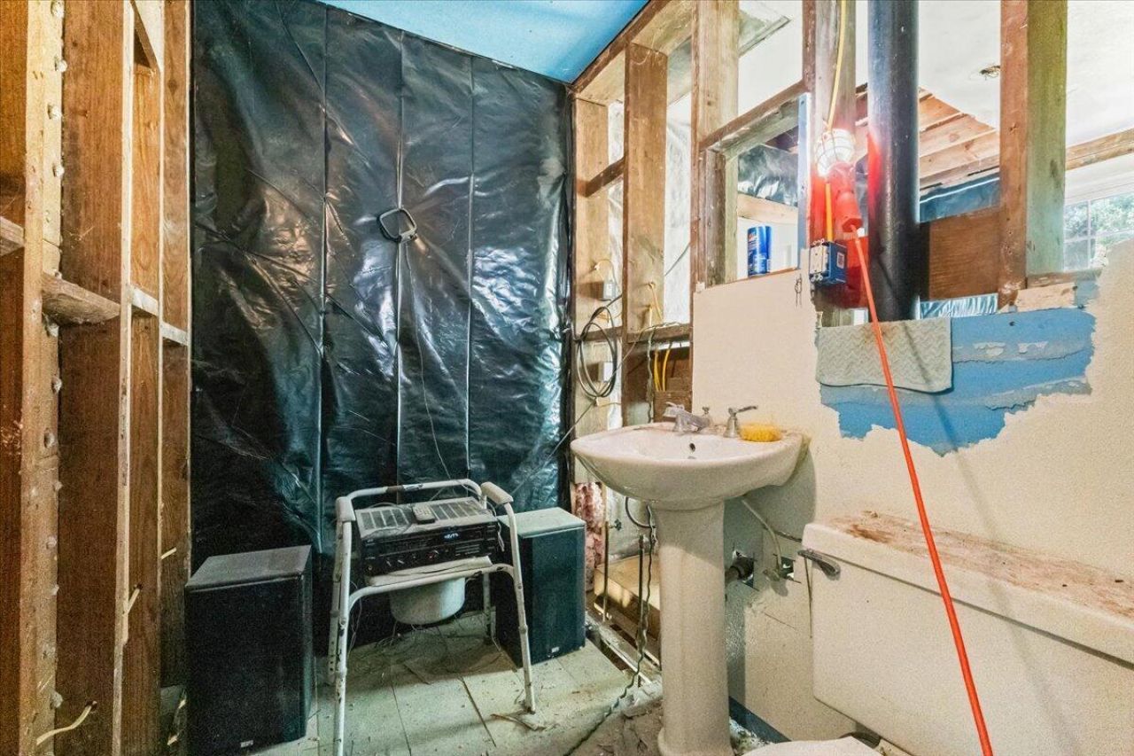 2654 Harvey Avenue Photo 12