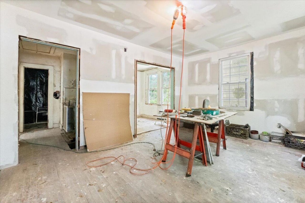 2654 Harvey Avenue Photo 6