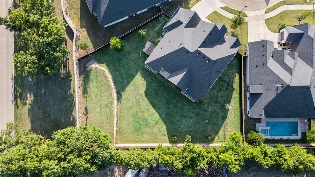 318 Waters Edge Drive, Argyle, TX 76226 Main Photo