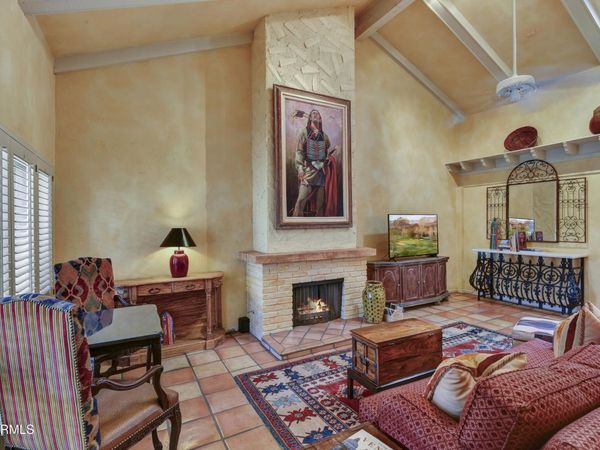 5738 N SCOTTSDALE Road, Scottsdale, AZ 85253