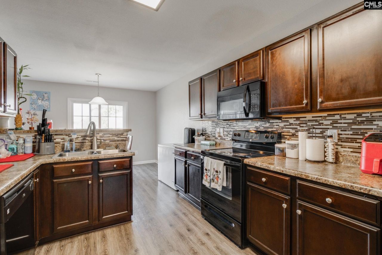 216 Bantam Place Photo 17