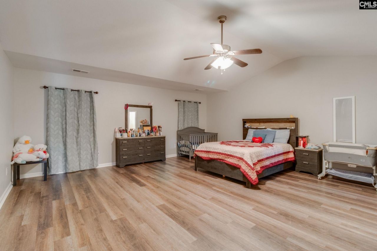 216 Bantam Place Photo 22