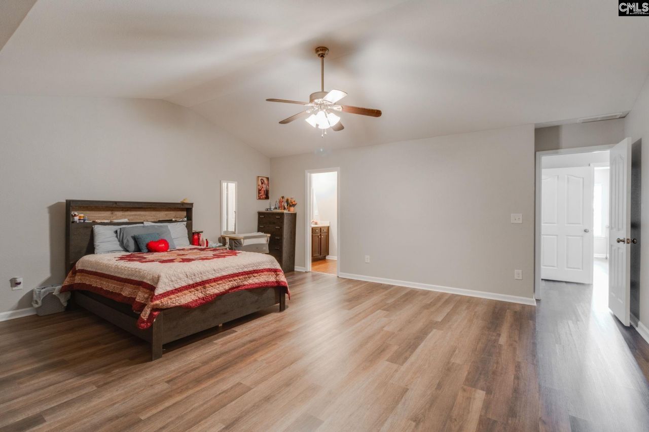 216 Bantam Place Photo 23