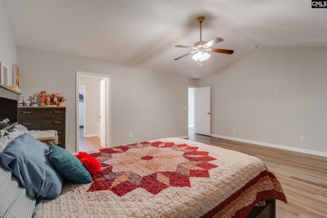 216 Bantam Place Photo 24