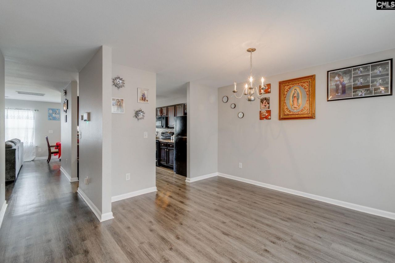 216 Bantam Place Photo 5