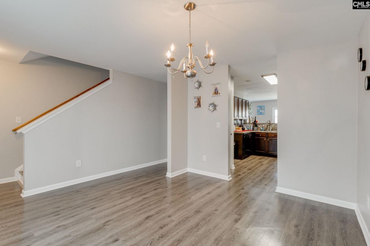 216 Bantam Place Photo 8