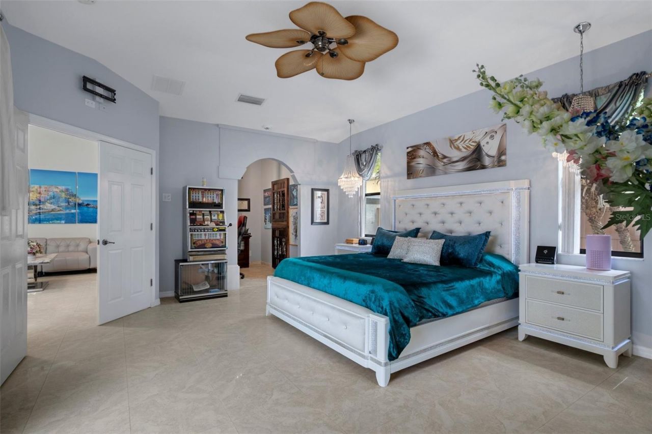 15630 N Himes Avenue, Tampa, FL 33618 Photo